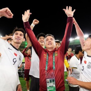 星空电竞平台官网-CCTV5直播中日大战！球迷：再赢一场回家过年 董方卓：继续打我脸