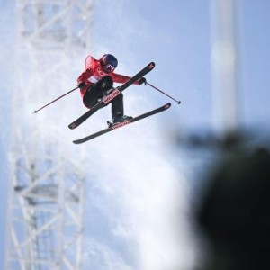 星空电竞-谷爱凌享受中结束首届冬奥之旅 第二金奖励给自己